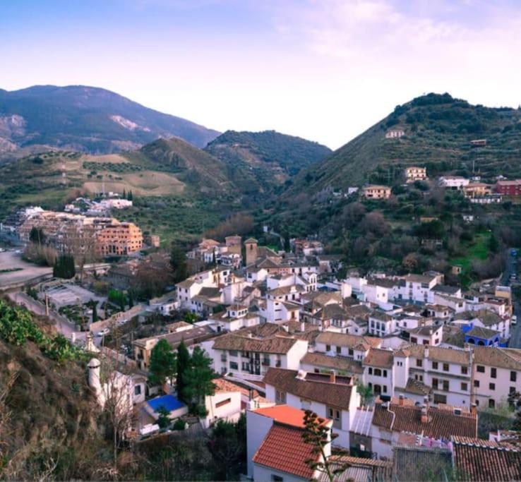 Bonito Apartamento En Monachil Pueblo Eksteriør billede