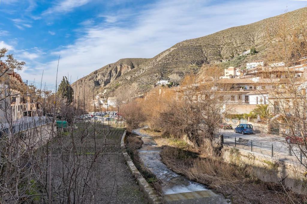 Bonito Apartamento En Monachil Pueblo Eksteriør billede